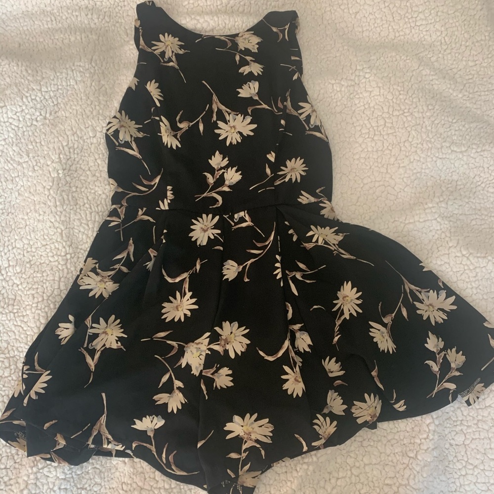 Astr the Label floral romper